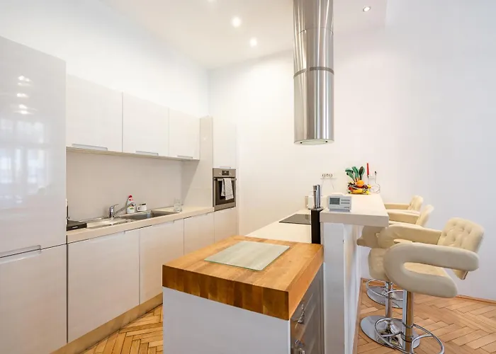 דירה Garys Bright And Spacious Two Bedroom Flat Near Danube *