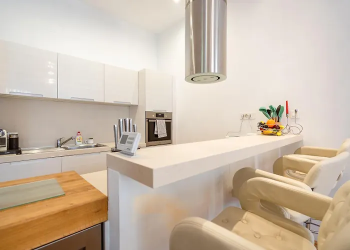 דירה Garys Bright And Spacious Two Bedroom Flat Near Danube